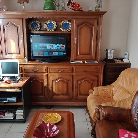 Maison Entiere Avec Parking, Garage Et Jardin Montlucon Ngoại thất bức ảnh